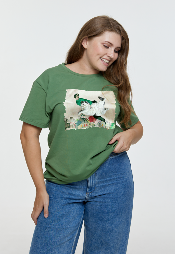 Футболка оверсайз Кот над городом